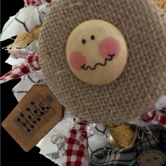 Handmade Farmhouse Scarecrow Flower Arrangement Hilde Hazel Decorative Accent - Picture 5 of 12